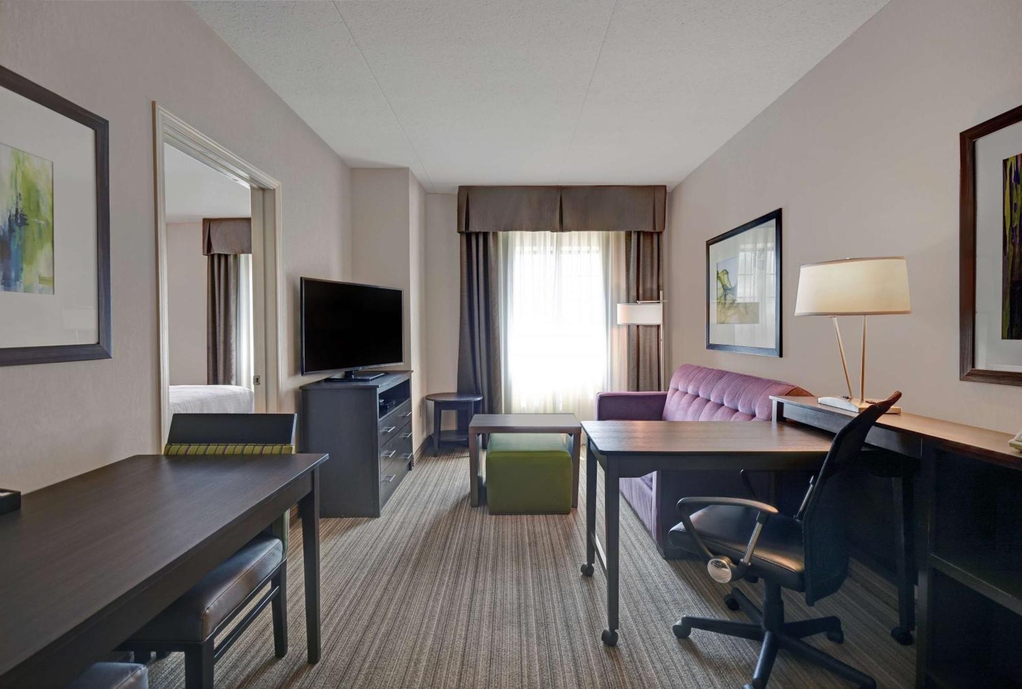 โฮมวูด สวีท บาย ฮิลตัน อีตันทาวน์ Hotel ภายนอก รูปภาพ
