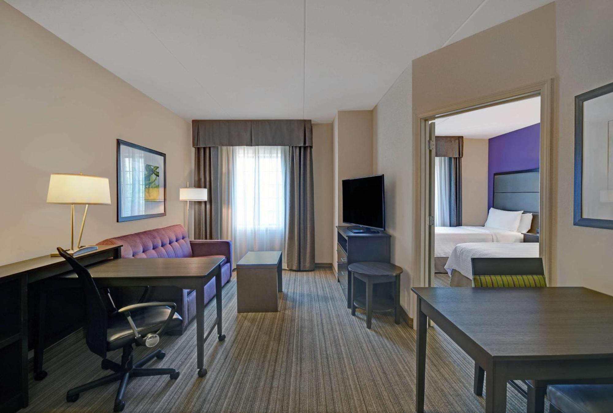 โฮมวูด สวีท บาย ฮิลตัน อีตันทาวน์ Hotel ภายนอก รูปภาพ